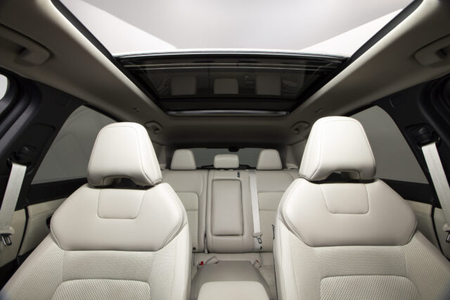 ARIYA-INTERIOR-3-640x427