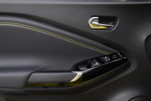 JUKE-Interior-12-640x427