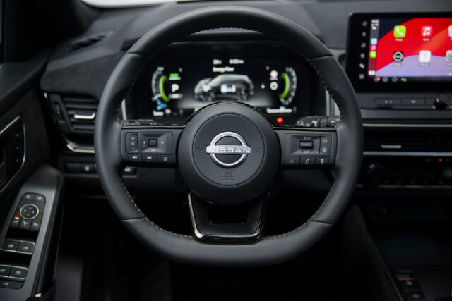 NISSAN-QQ-107-640x427